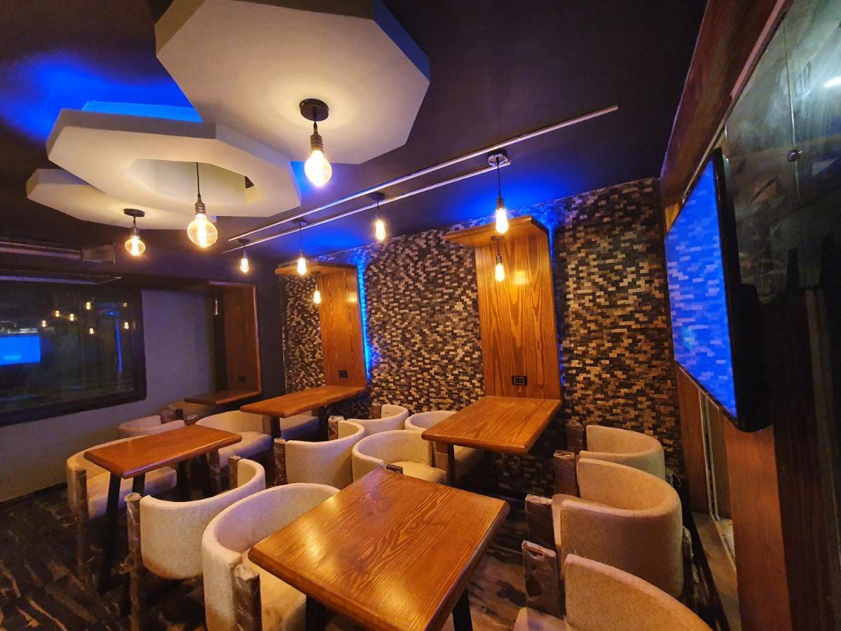Oxford Hotel & Restaurant Kaherah Luaran gambar