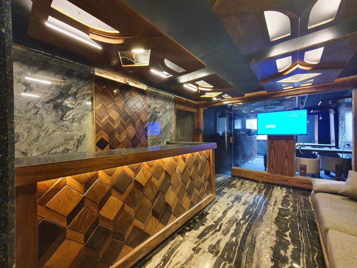 Oxford Hotel & Restaurant Kaherah Luaran gambar