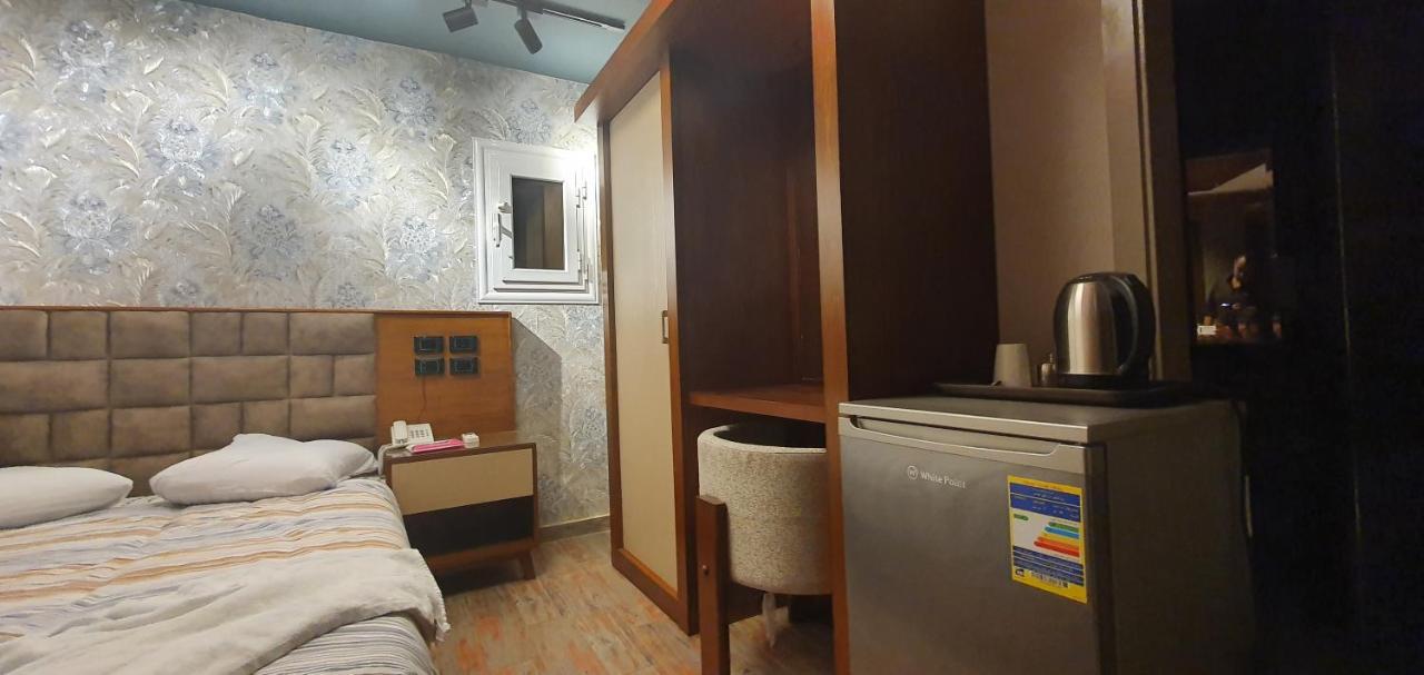 Oxford Hotel & Restaurant Kaherah Luaran gambar