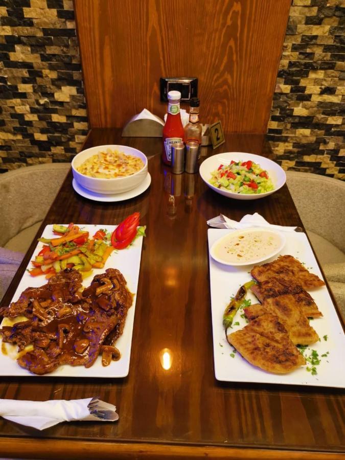 Oxford Hotel & Restaurant Kaherah Luaran gambar